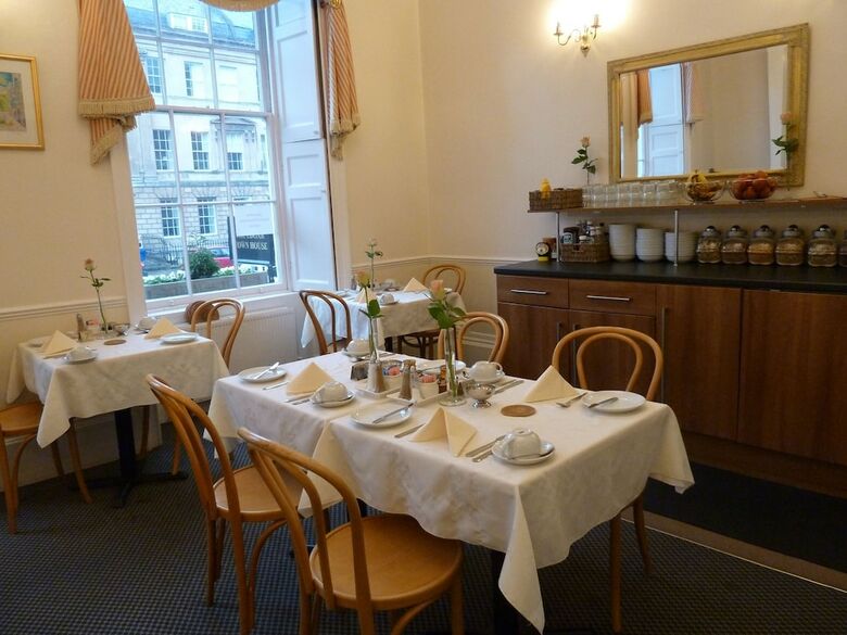 Hostal Edgar Townhouse