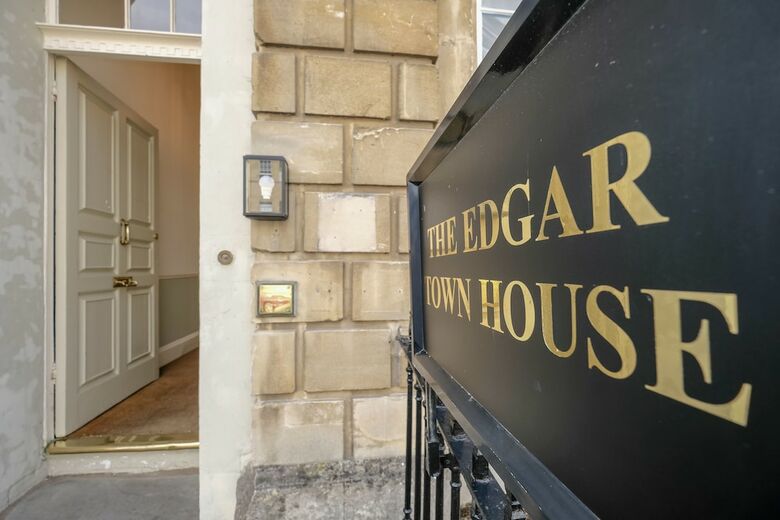 Hostal Edgar Townhouse