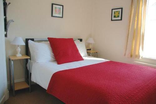 Milton House Bed And Breakfast