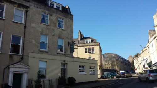 Hostal Hill House