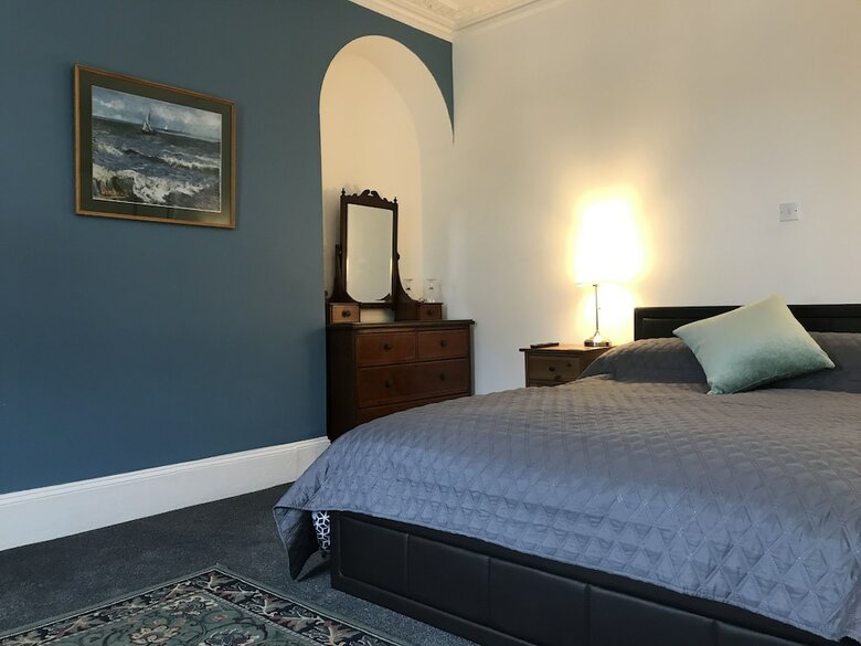 Hostal Lynwood House
