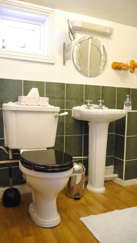 Hostal Lynwood House