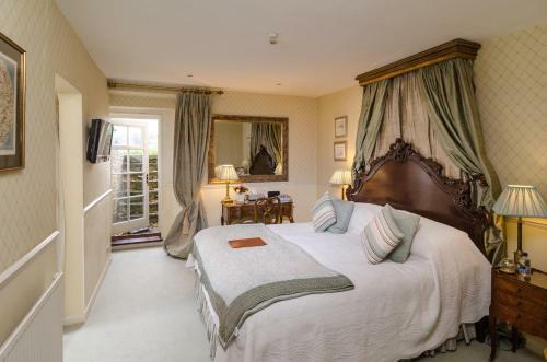 Apsley House Hotel