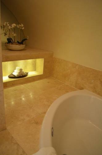 Apsley House Hotel