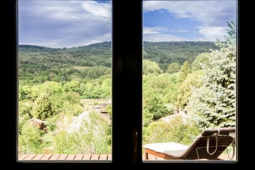 Henye Holiday Homes