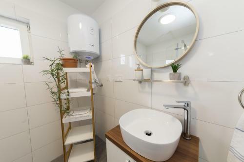 Apartmani Zara