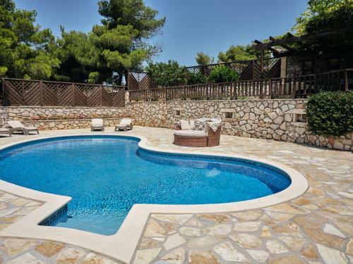 Kallisto Villa
