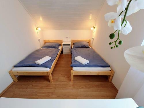 Varga Gardens Balatonm�riaf�rd?