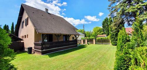 Varga Gardens Balatonm�riaf�rd?