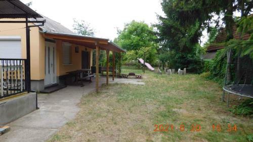 Holiday Home In Balatonmariaf�rdo 26831