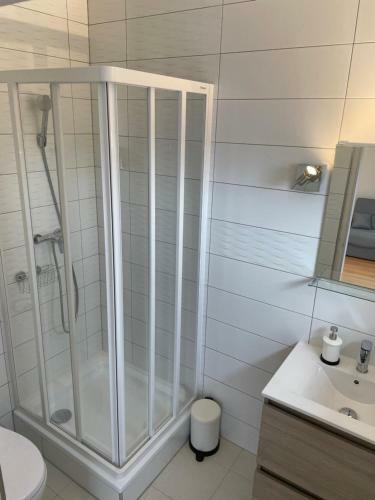 Hostal Pingvin Cukr�szda Apartman Fels? Szint