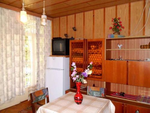 Holiday Home In Balatonmariaf�rdo 19440