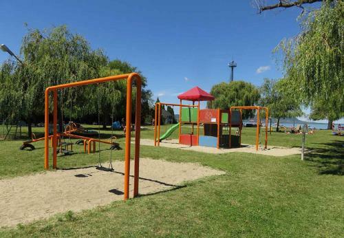 Holiday Home In Balatonmariaf�rdo 19440
