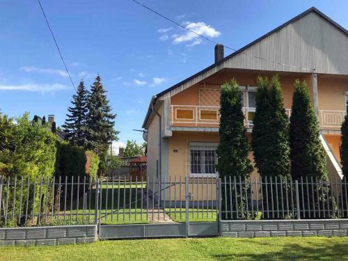 Holiday Home In Balatonmariaf�rdo 19593