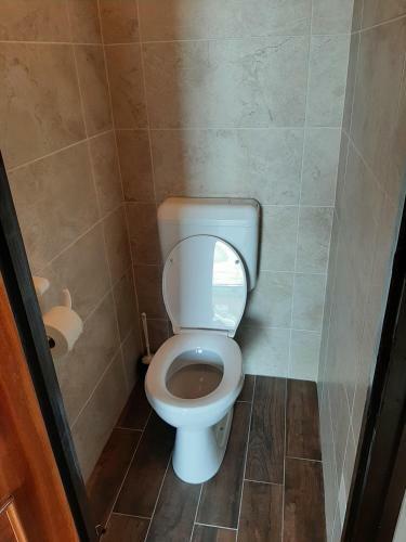 11 F�r�helyes Apartman