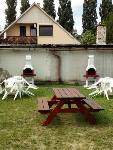 Dianett Apartmanh�z