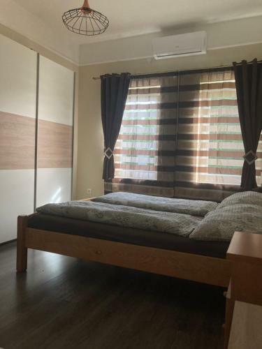Anonymous Apartman