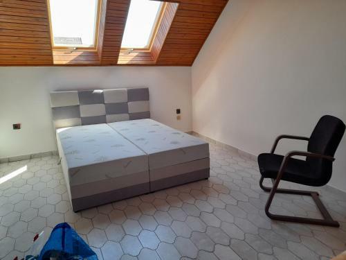 Fekete B�r�ny Apartman