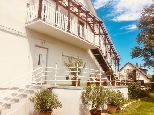 Lelle -kert Apartman 03