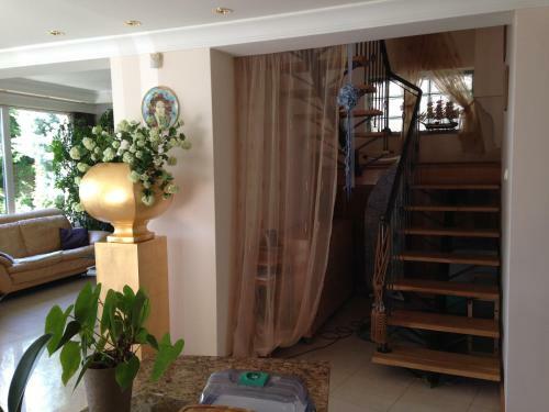 Viktoria House