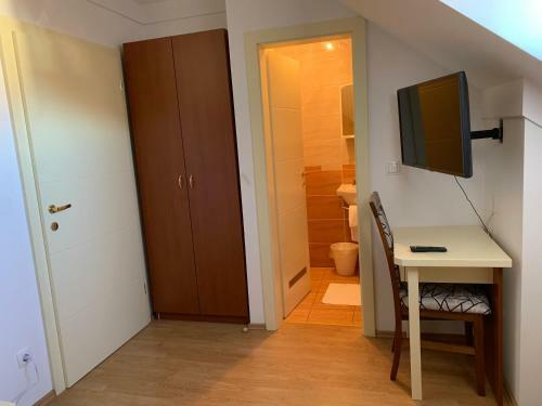 Hostal Vinarija Zlatar