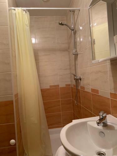 Hostal Vinarija Zlatar