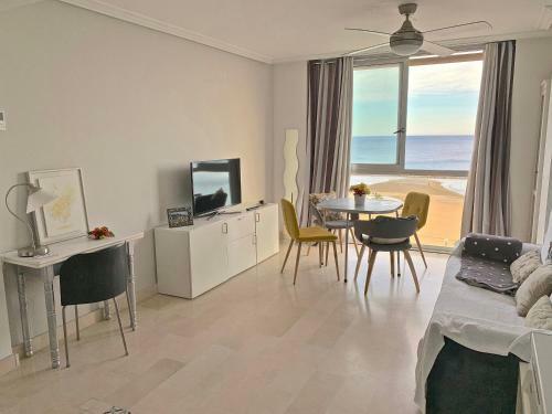 Apartamento Postiguet Beach
