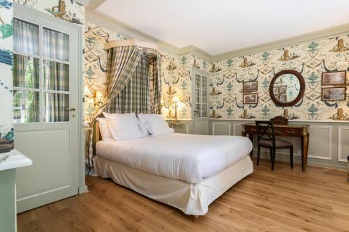 Hotel Caf� De Paris