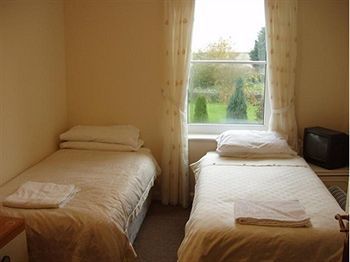 Hostal Cannards Well