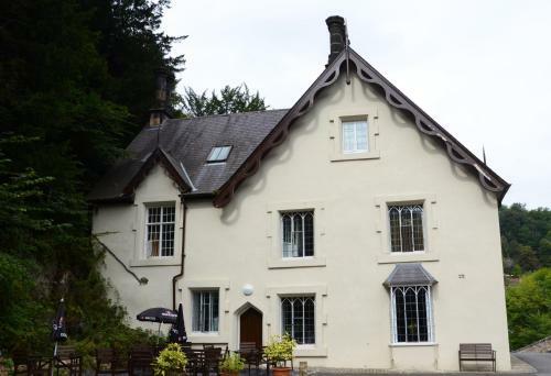 High Tor Hotel