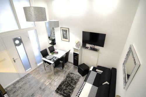 Lea Apartment - Free Parking In Front For 2 Cars