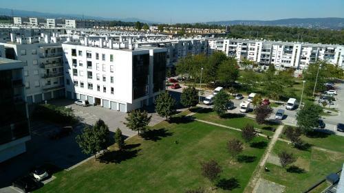 New Cosy Apartment Near Arena