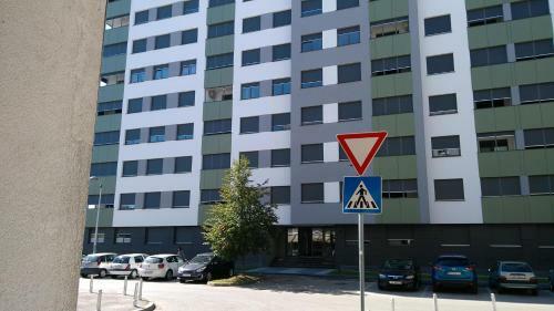 New Cosy Apartment Near Arena