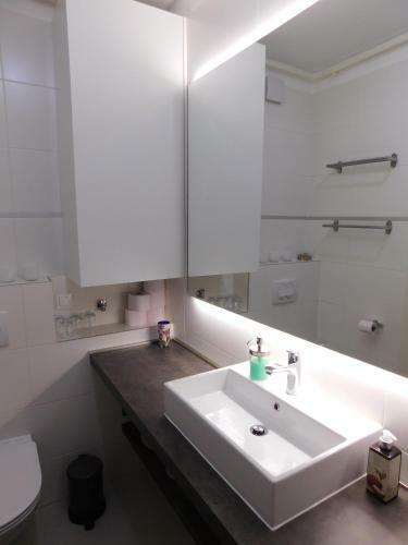 New Cosy Apartment Near Arena