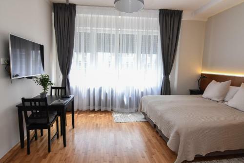 Karlo Main Square Apartments