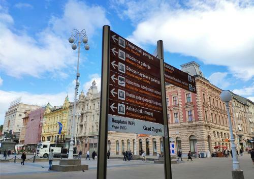 Main Square Shine Apartment
