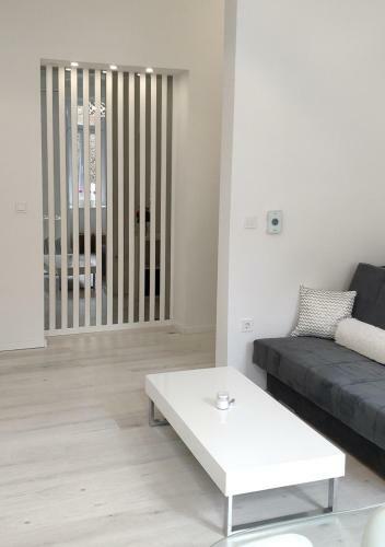 Main Square Shine Apartment