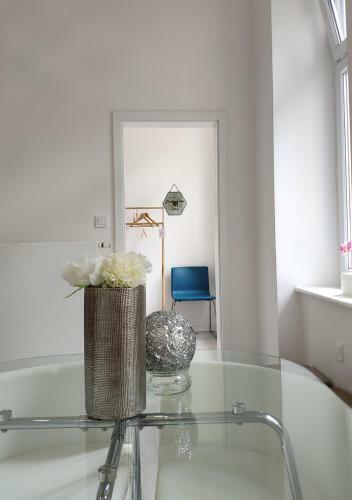 Main Square Shine Apartment