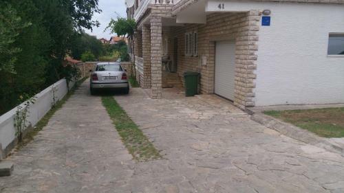 Apartments Mony