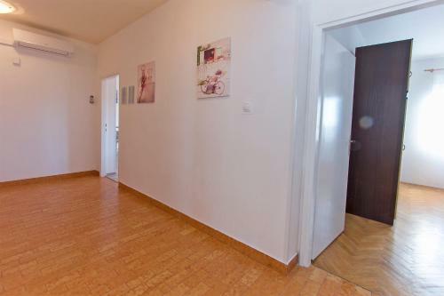 Apartamentos Nella