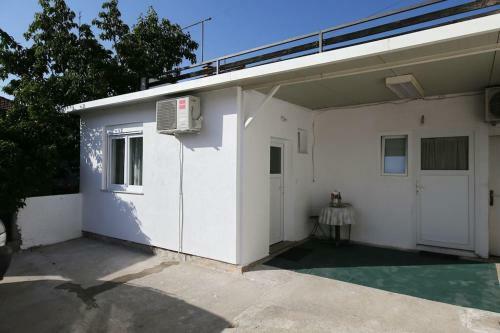 Studio Apartment Visnjik