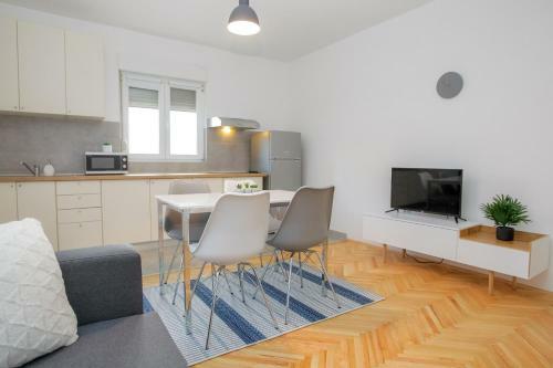 Apartment Lolly