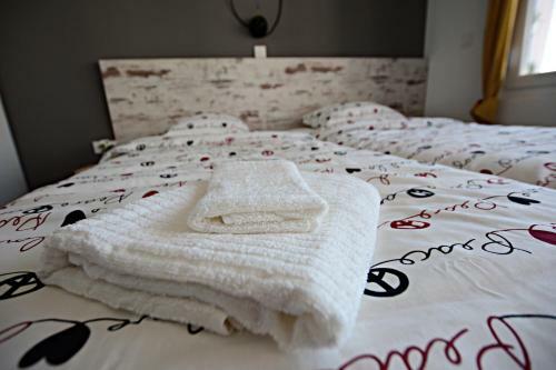 Hostal Nora Rooms