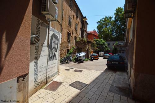 Hostal Nora Rooms