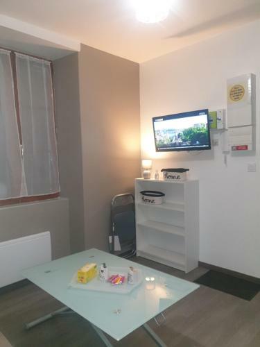 Hostal Studio Meubl� Au Rdc , Proche Lac