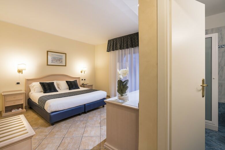 Hotel Sant Alphio Garden
