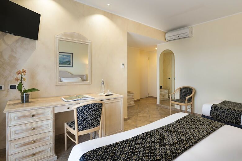 Hotel Sant Alphio Garden