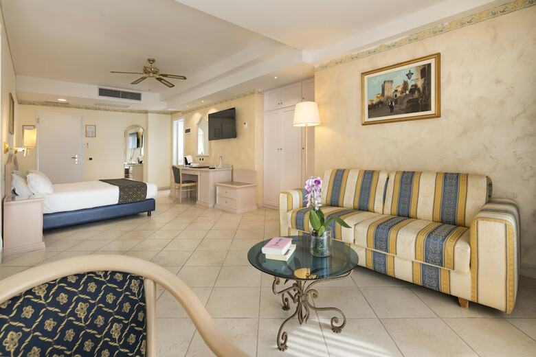 Hotel Sant Alphio Garden