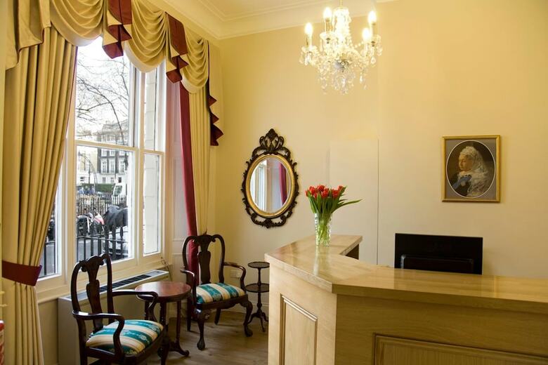 Rose Park Hotel