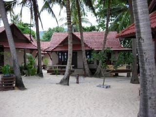 Hotel First Bungalow Beach Resort(beach Bnglw)